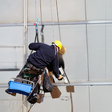 Straps – Harnesses – PPE